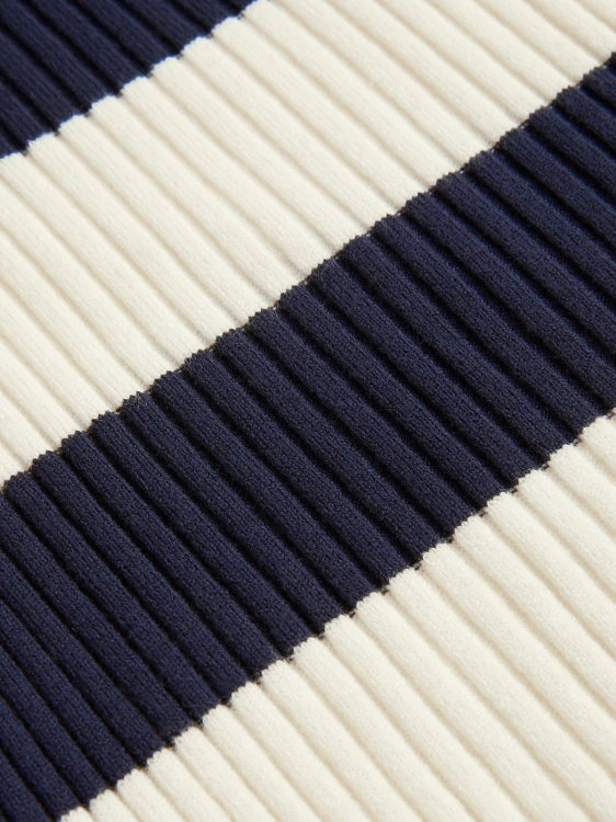 368c8e12933e4f5c4baa5f4f1b9d3827