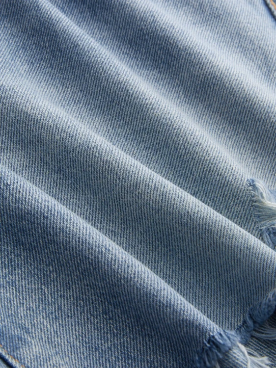 56791f336e096fd49f2ee057741a5597
